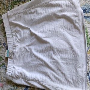 NWT J. McLaughlin Pull On Skort Size Small